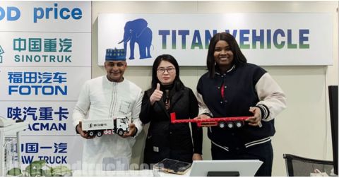 Nigeria Guest Came to TITAN Vehicle to Buy Used Shacman 8x4 Tipper Truck