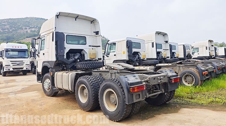 Used Howo Tractor Truck 400 for Sale in Tanzania