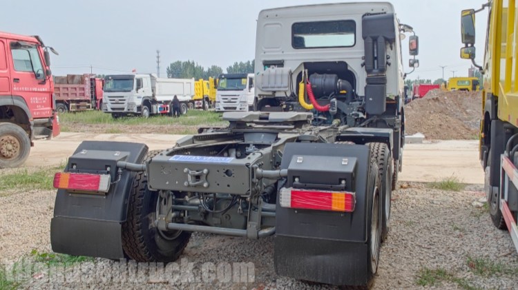 6X4 Sinotruk Howo 371 in Mali