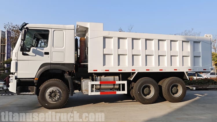 Used Howo Dump Trucks 380 HP near me in Jamaica
