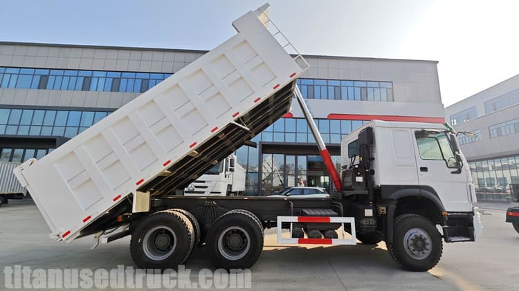Used Howo Dump Trucks 380 HP near me in Jamaica
