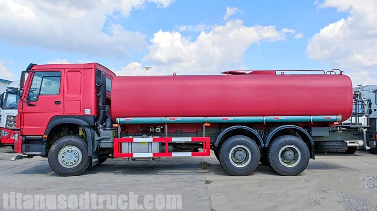 CNHTC Used Howo Water Tank Truck 6x4 for Sale in Uganda