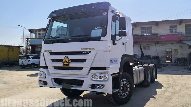 RHD 380 HP Sinotruk Howo Used Tractor Trucks for Sale in Kenya