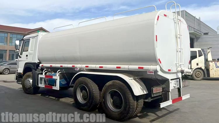 371 HP Second Hand Howo Water Tank Truck for Sale in Guinea