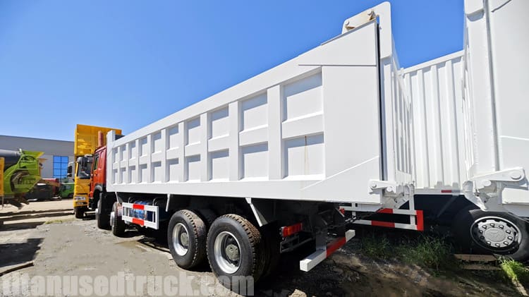 6x4 Pre Owned Howo Dump Truck for Sale in Angola