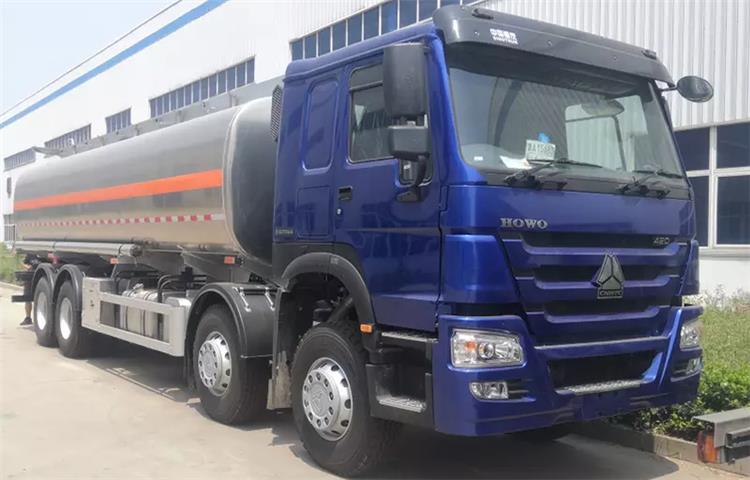 Used Sinotruk Howo 20000 L Fuel Tanker Trucks for Sale In Tanzania