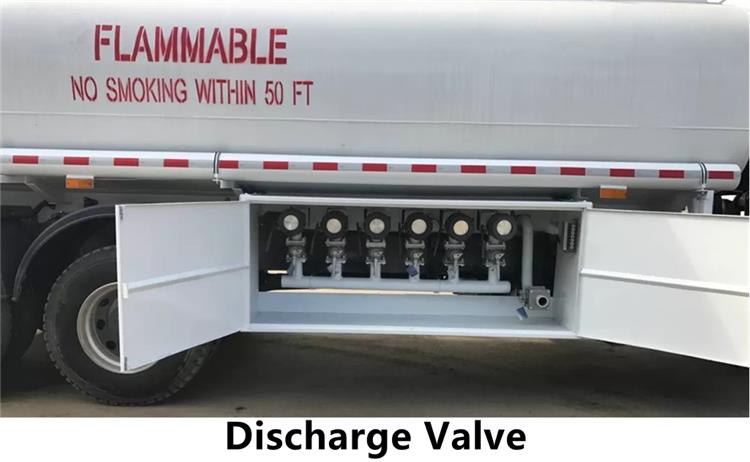 Pre Owned Sinotruk Howo Diesel Tanker Truck 20000 Liters for Sale In Nigeria