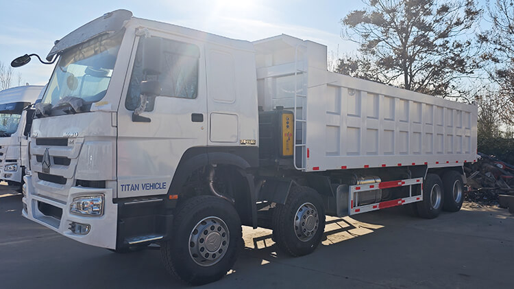 LHD Euro II Used Sinotruk Howo 12 Wheeler Dump Truck for Sale in Sierra Leone