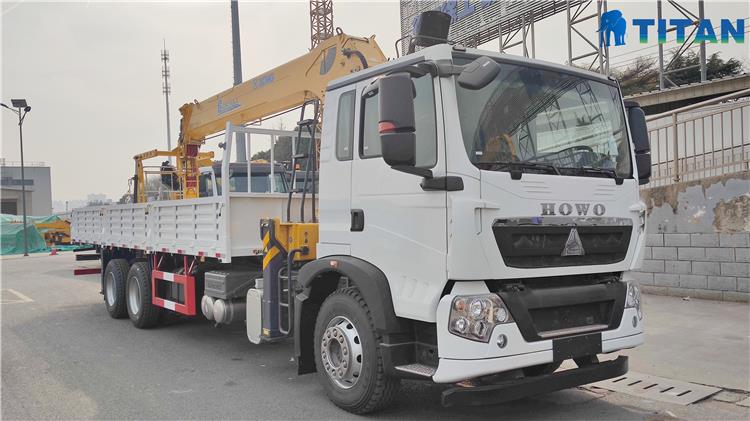 Used Howo XCMG 12 Ton Crane Truck for Sale In Congo