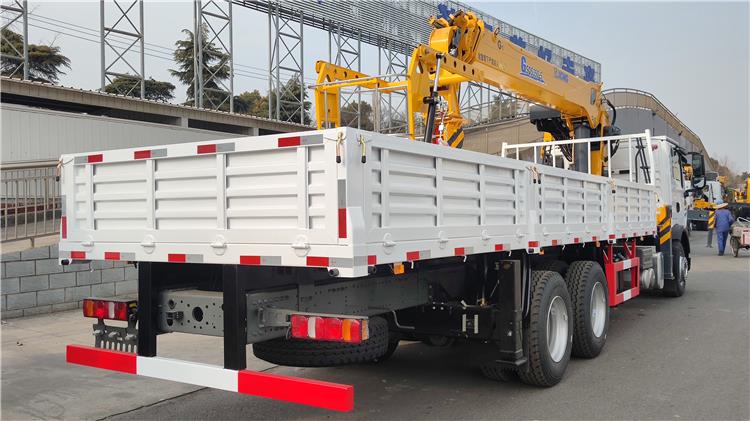 Used Howo XCMG 12 Ton Crane Truck for Sale In Congo
