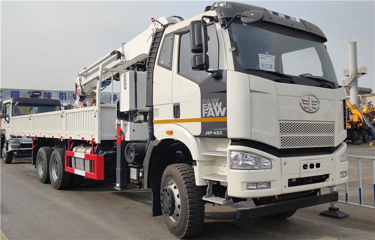 Used Faw Crane Truck for Sale In Uganda