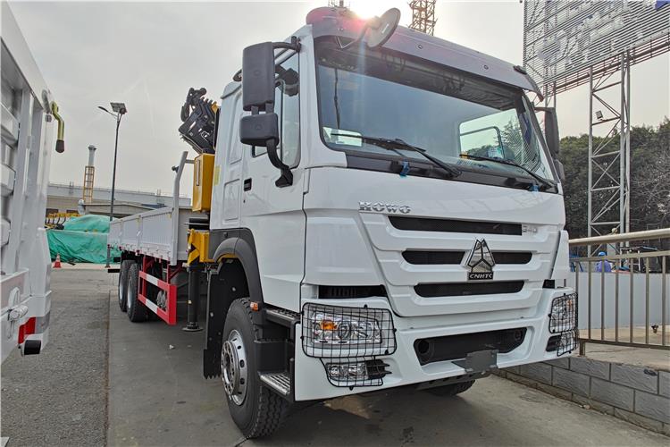 Used Sinotruk Howo 6x4 Truck Mounted Crane for Sale In Congo