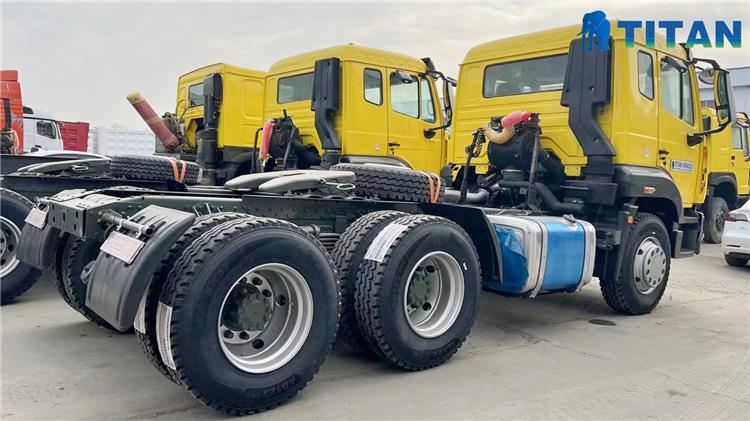 Used Howo NX Truck Tractor for Sale In Zambia
