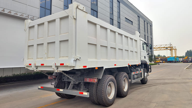 Used Howo TX 371 8X4 Dump Truck Price for Sale in Nigeria