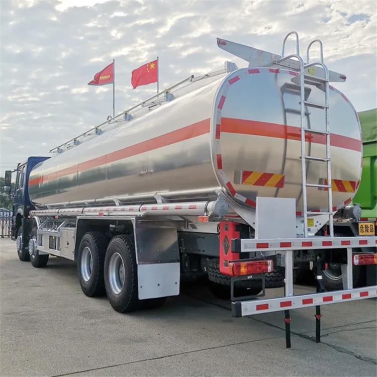 Used Howo Aluminum Fuel Tanks Truck