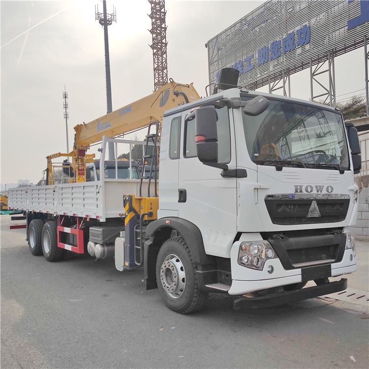 Used Howo XCMG 12 Ton Crane Truck